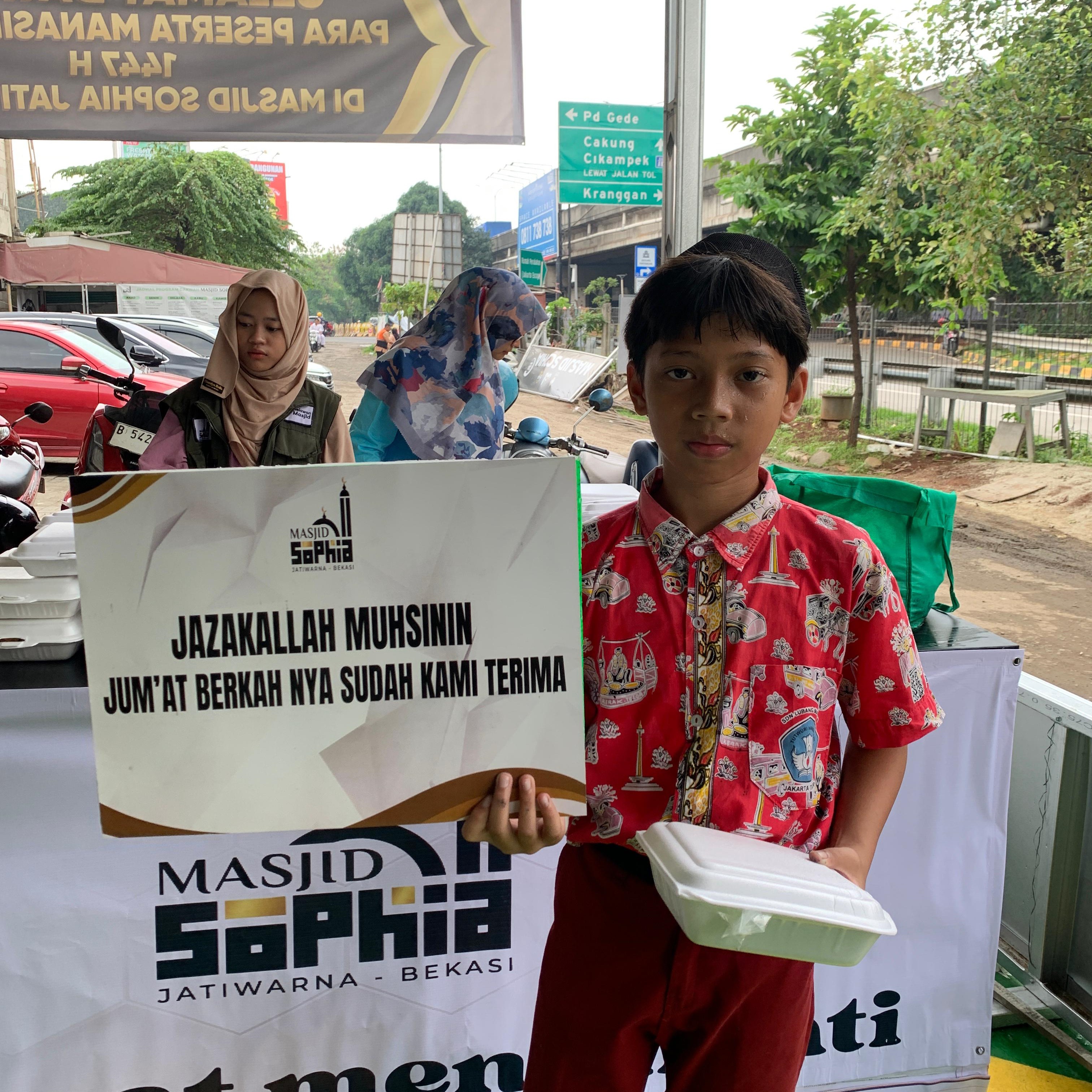 Program Jumat Berkah Masjid Sophia Jatiwarna Bekasi